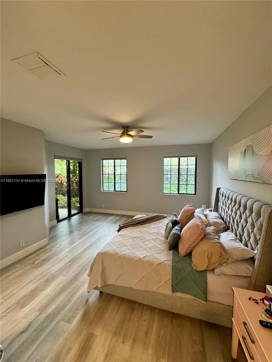 Weston, Florida 33332, United States, 3 Bedrooms Bedrooms, ,2 BathroomsBathrooms,Residential,Active,194902