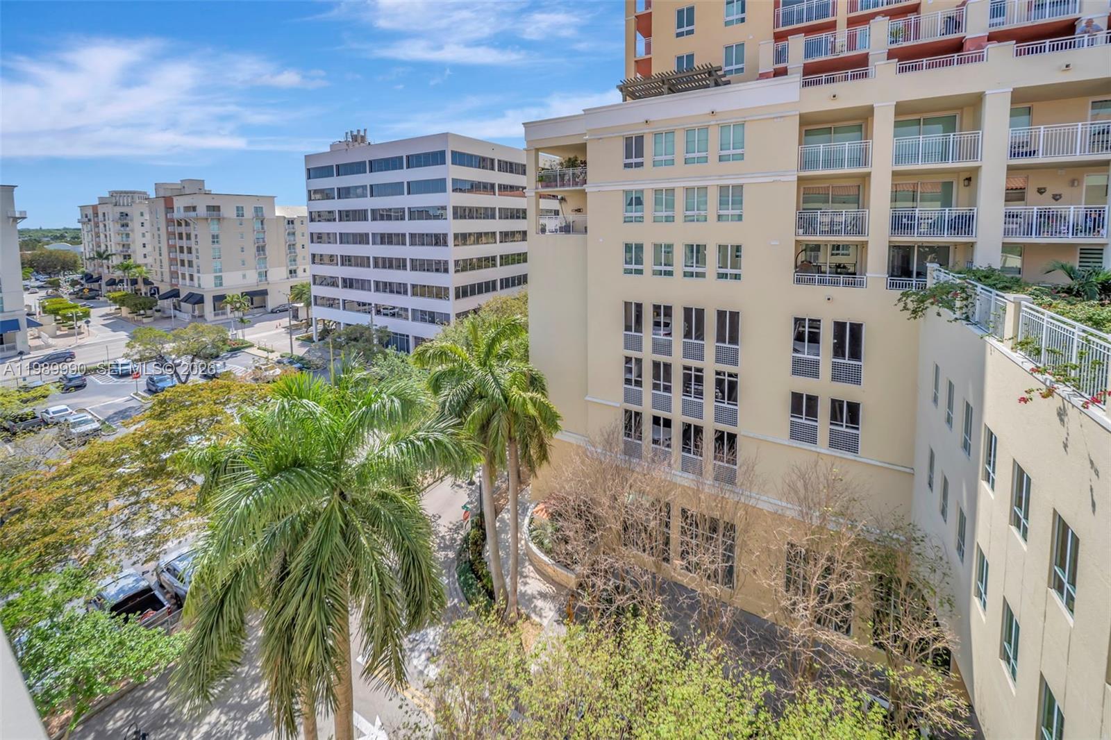 TOSCANO CONDO - Residential