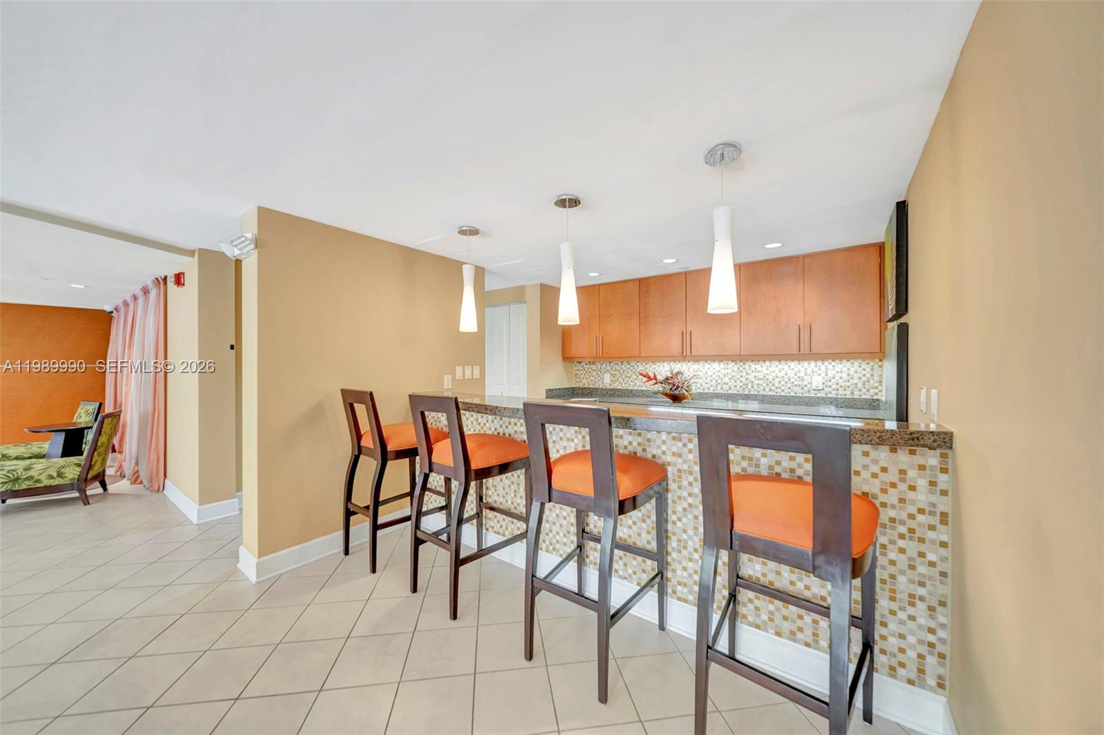 TOSCANO CONDO - Residential