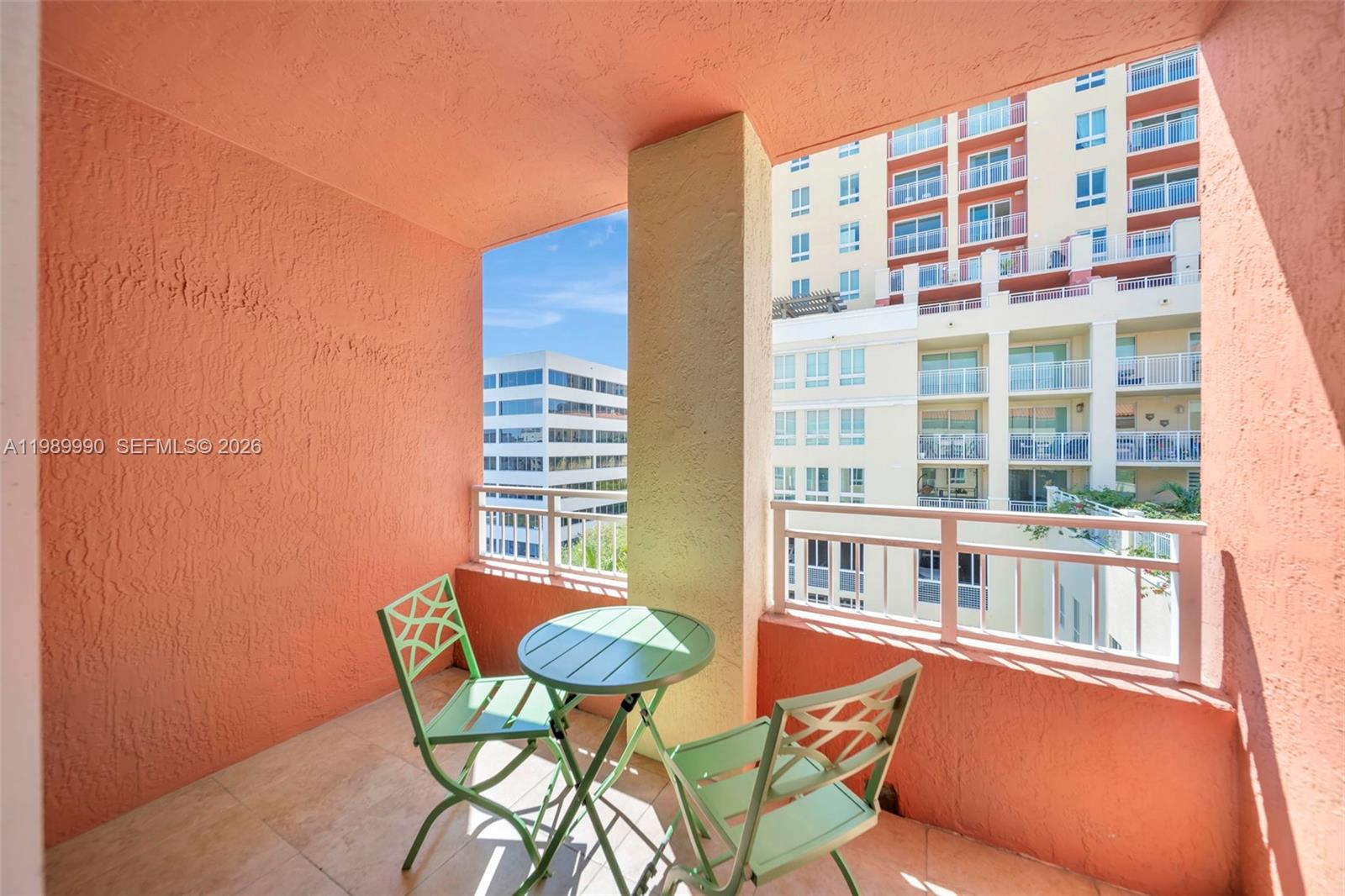 TOSCANO CONDO - Residential