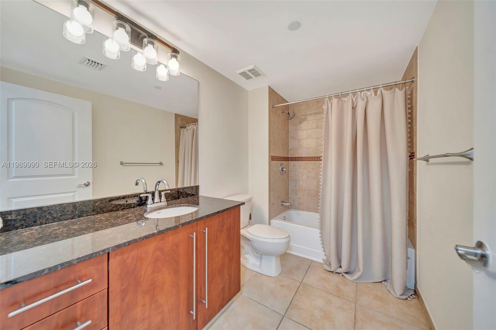 TOSCANO CONDO - Residential