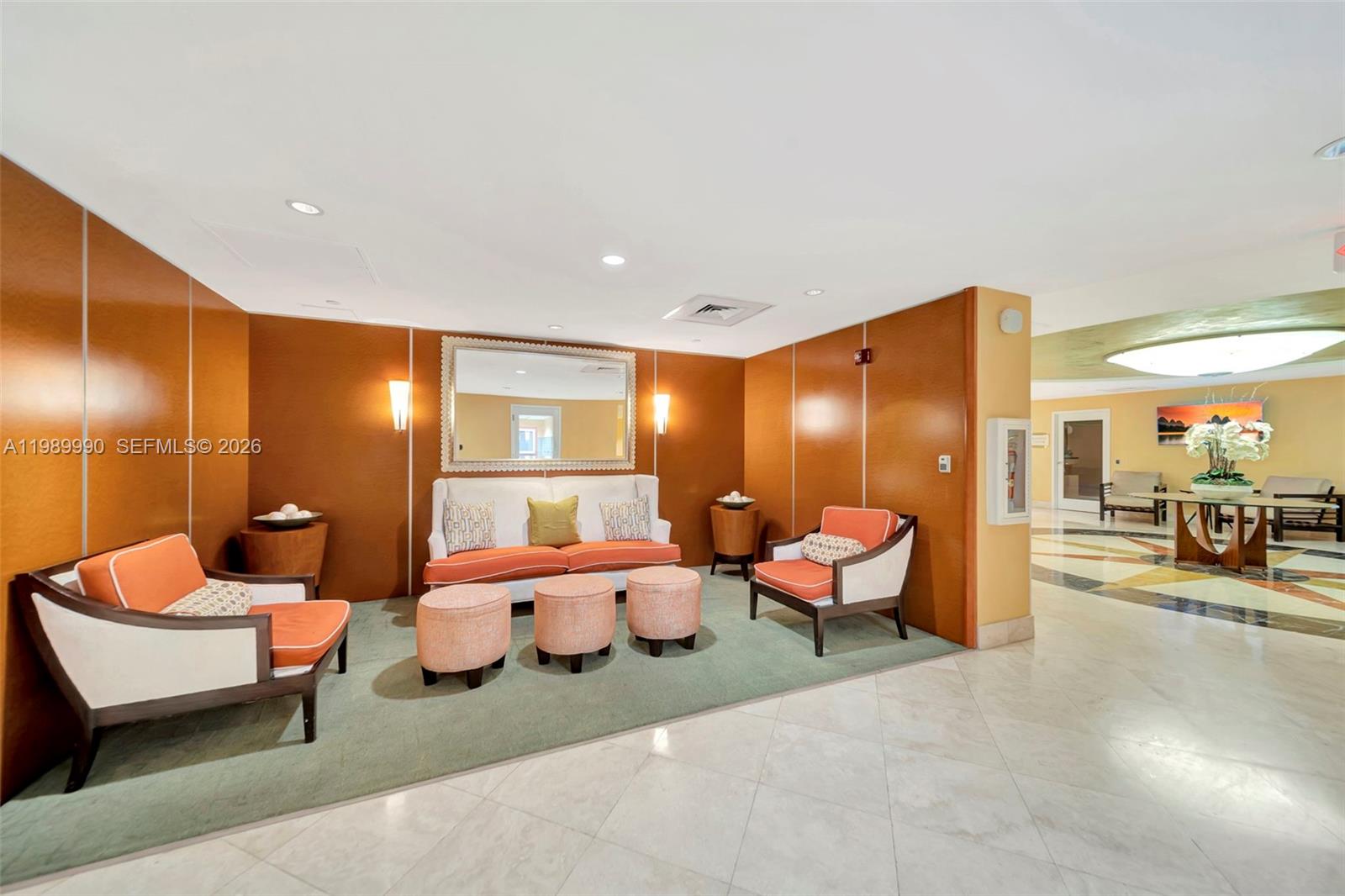 TOSCANO CONDO - Residential