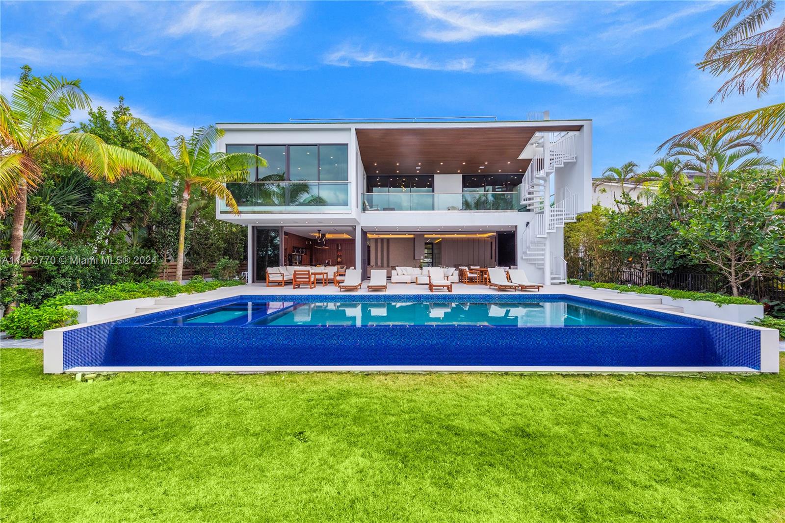 Property for Sale at 1785 Cleveland Rd Rd, Miami Beach, Miami-Dade County, Florida - Bedrooms: 6 
Bathrooms: 7  - $17,900,000