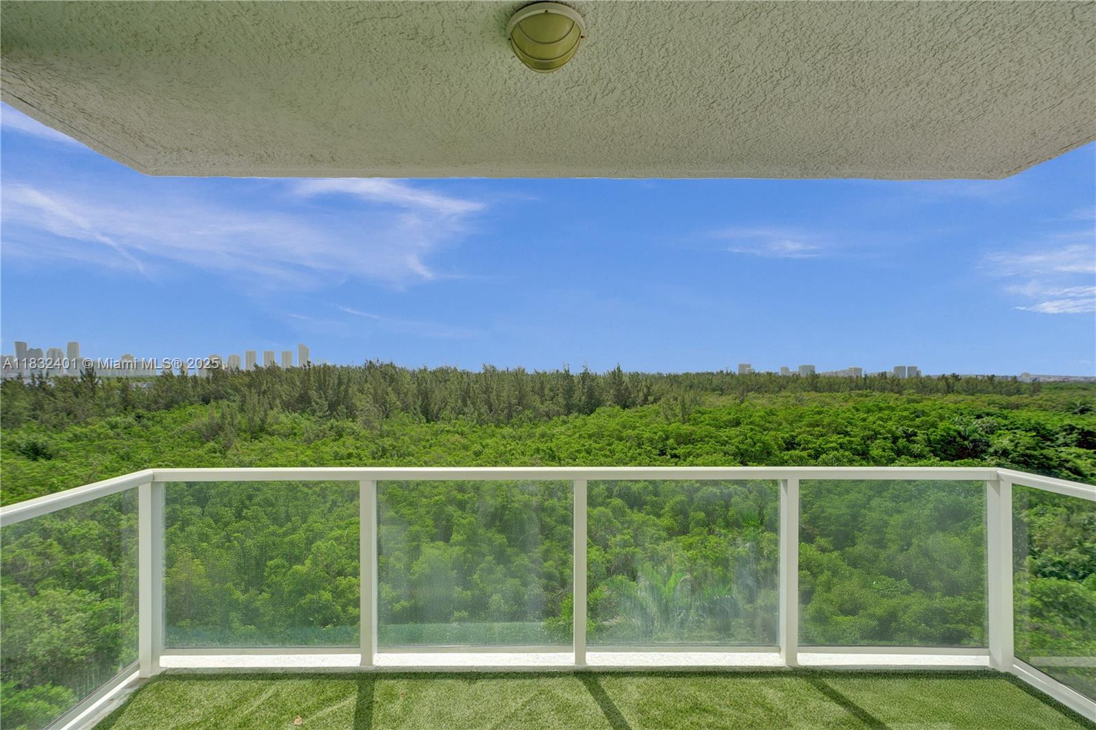 THE OAKS I CONDO - Residential