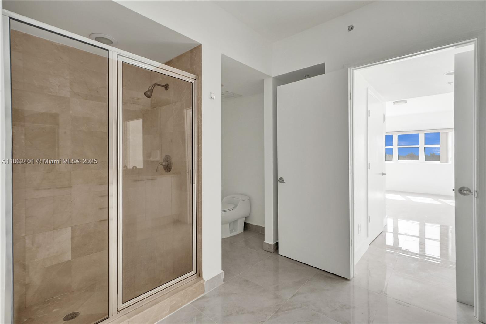 THE OAKS I CONDO - Residential