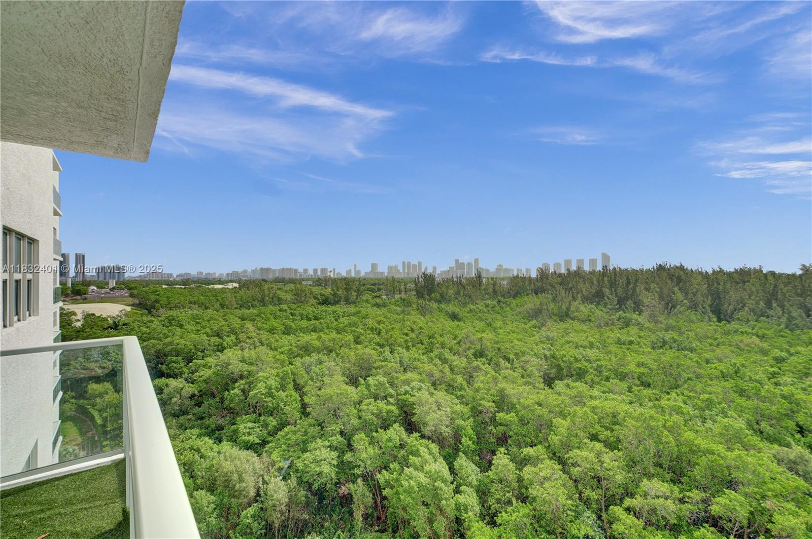 THE OAKS I CONDO - Residential