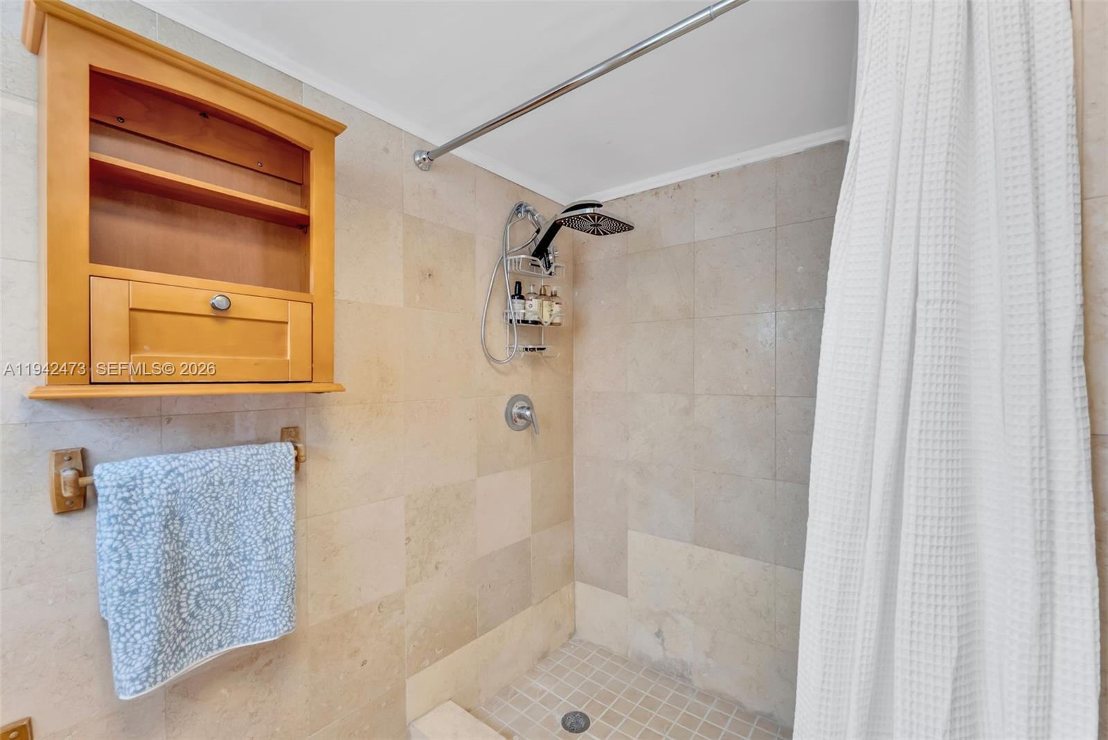 SUTTON HOUSE CONDO - Residential