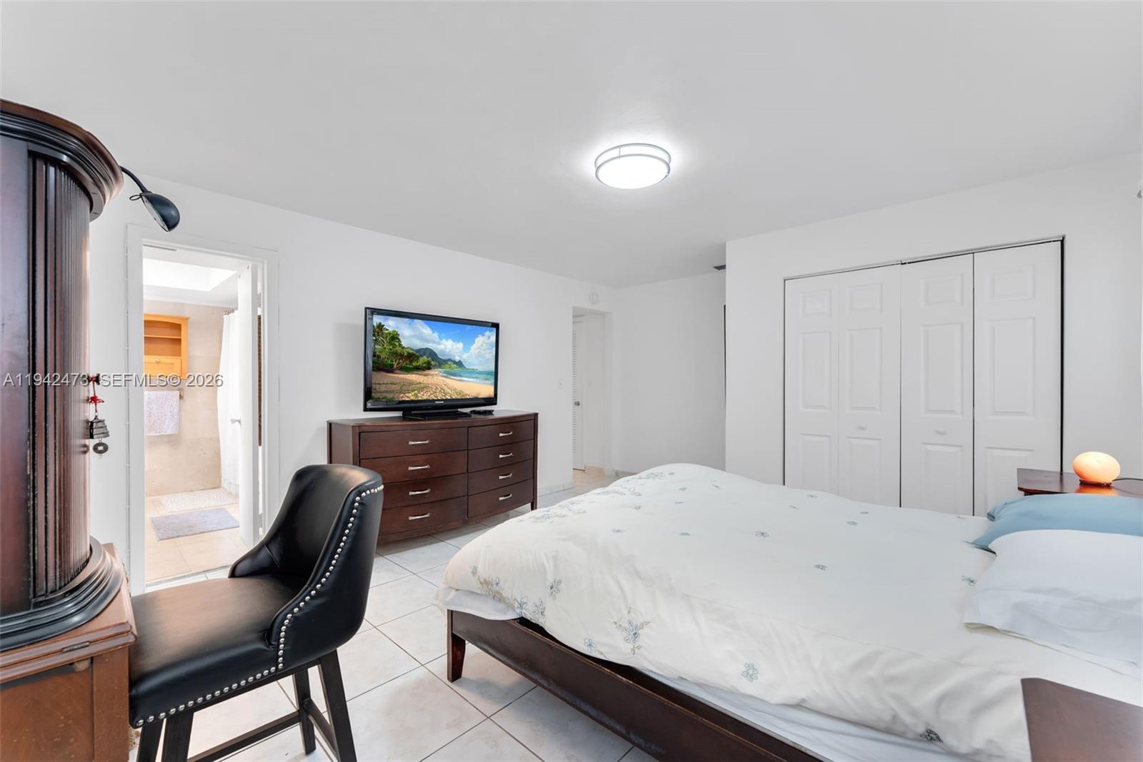 SUTTON HOUSE CONDO - Residential