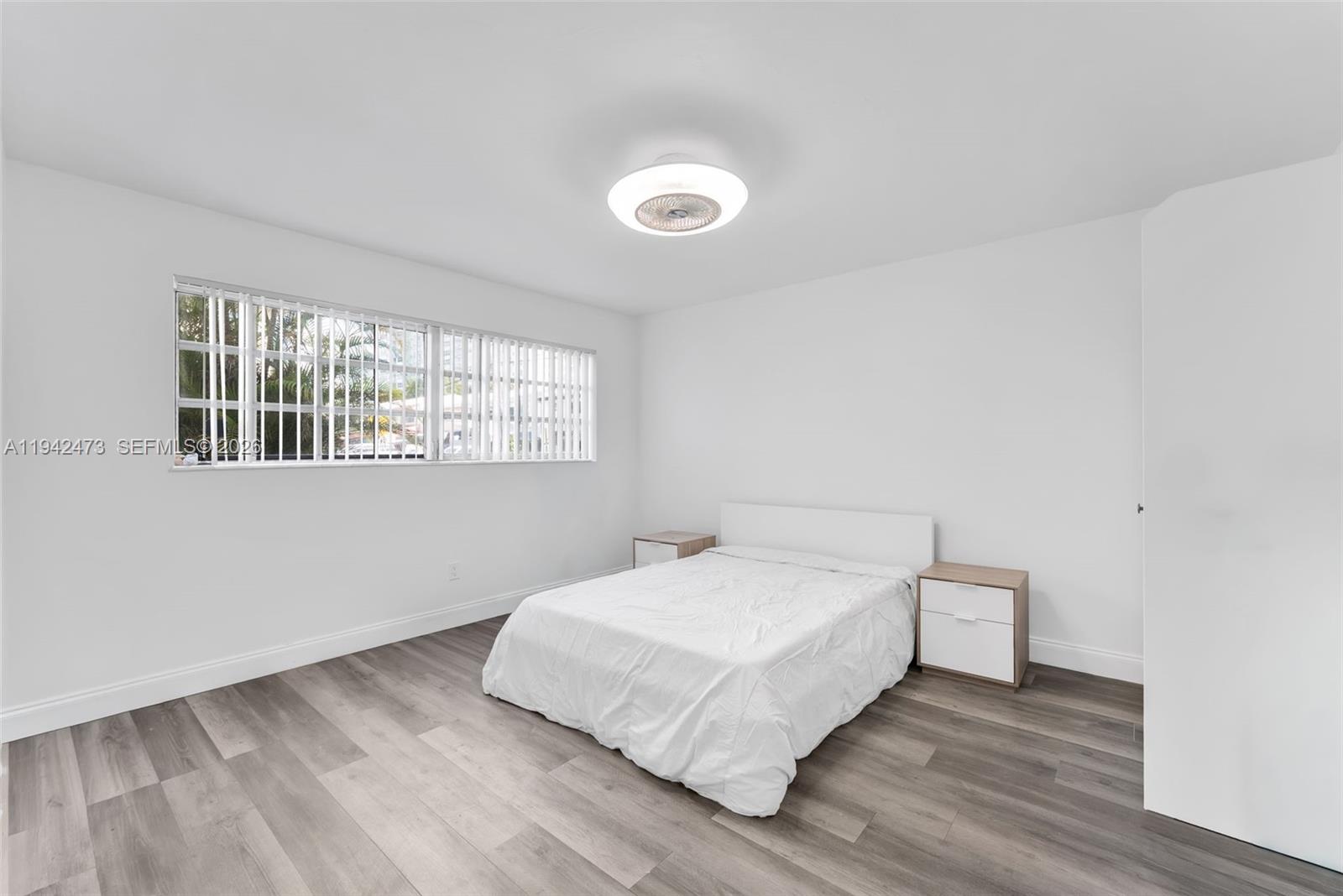 SUTTON HOUSE CONDO - Residential