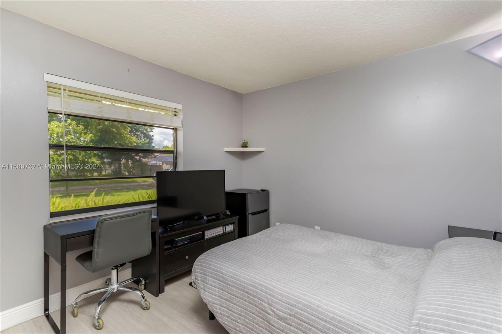 CYPRESS GLEN - Residential
