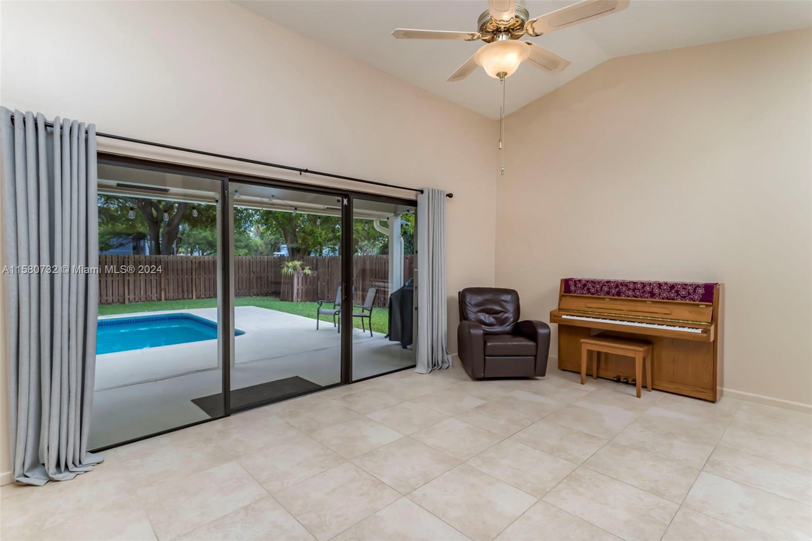 CYPRESS GLEN - Residential