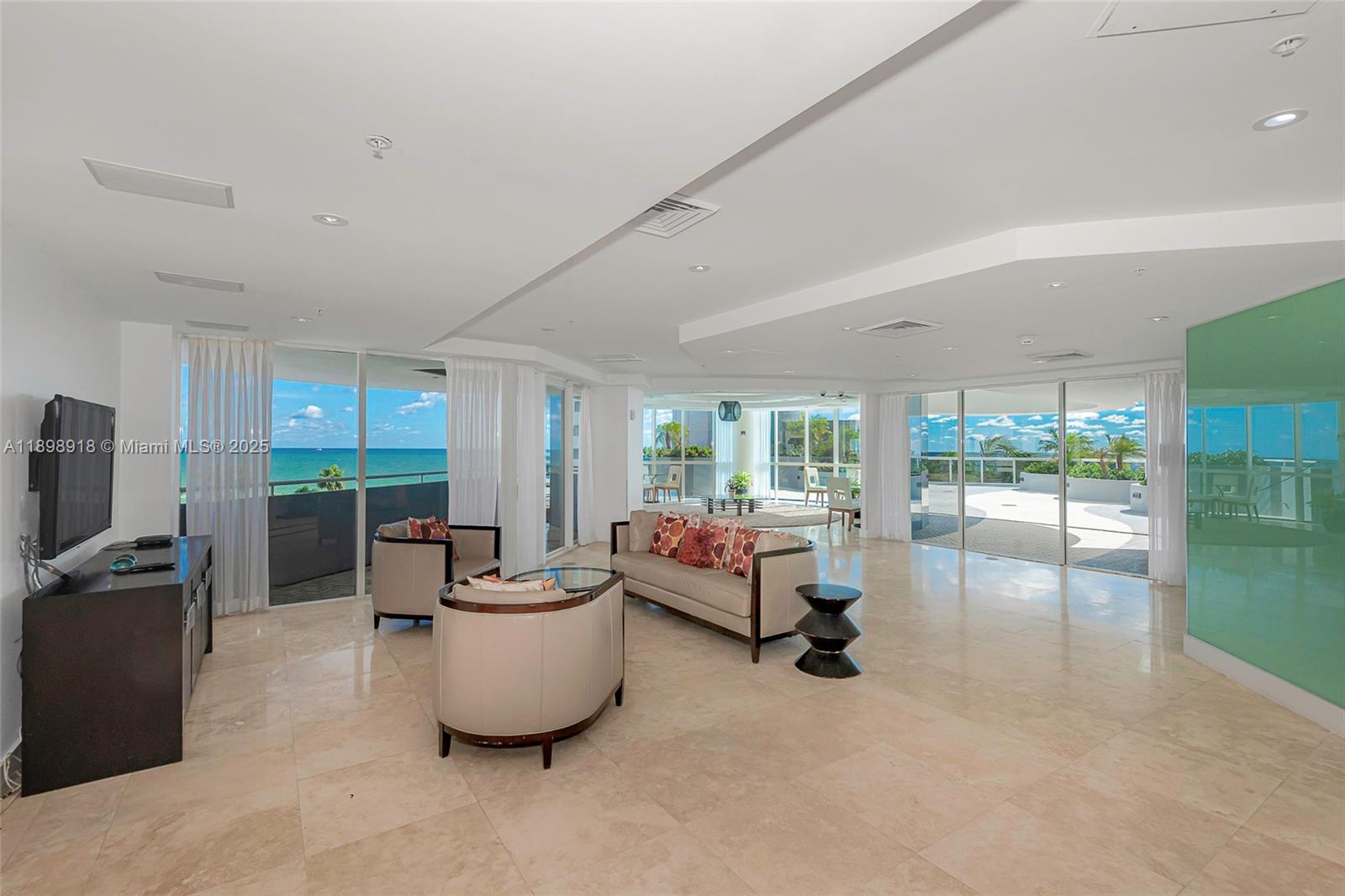 LA GORCE PALACE CONDO - Residential