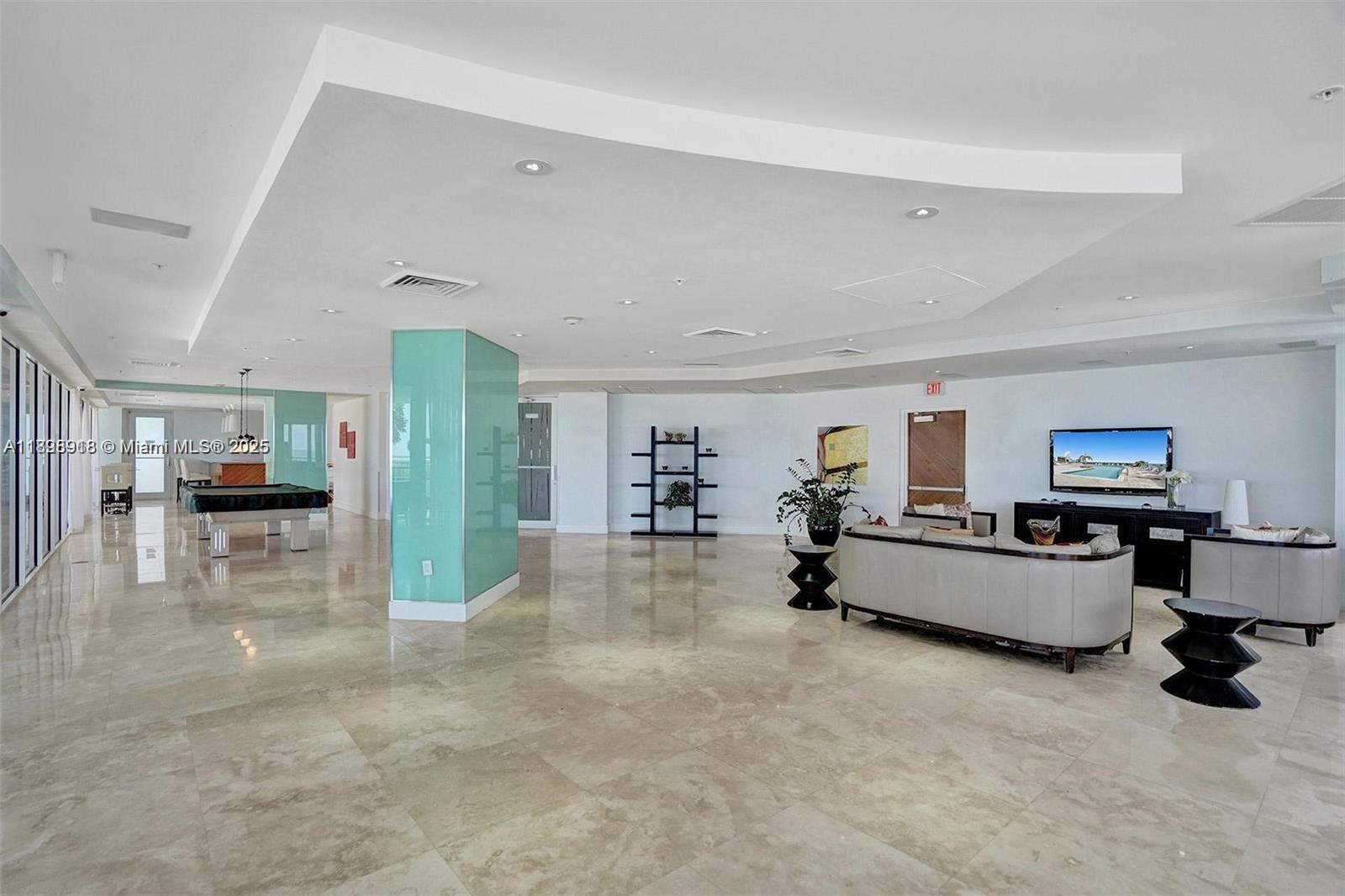 LA GORCE PALACE CONDO - Residential