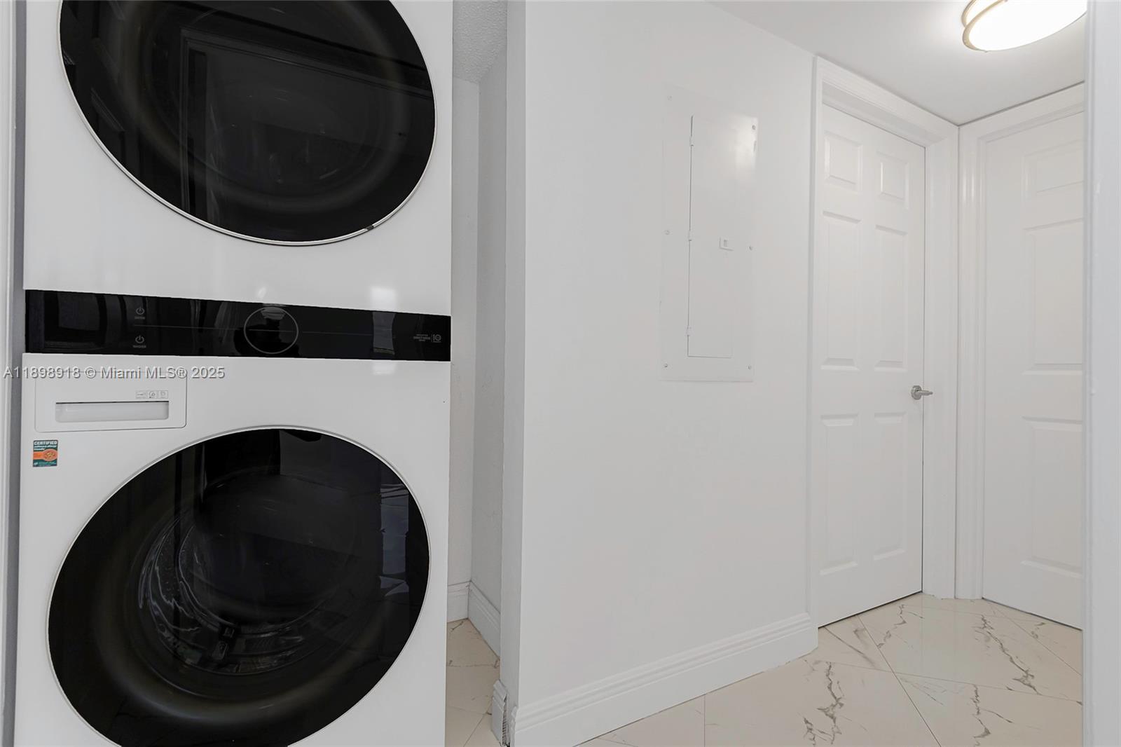 LA GORCE PALACE CONDO - Residential