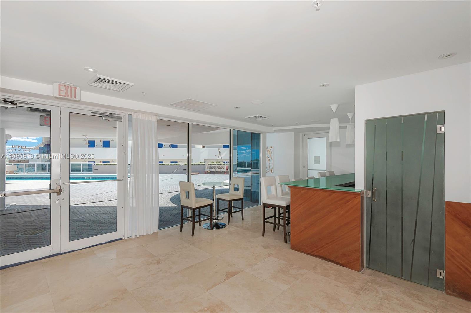 LA GORCE PALACE CONDO - Residential