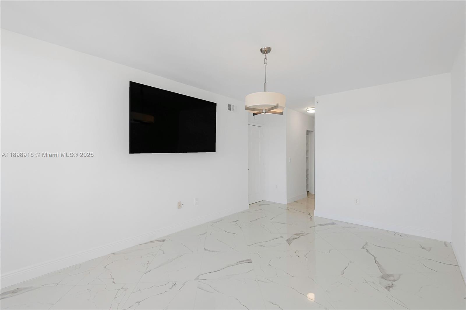 LA GORCE PALACE CONDO - Residential