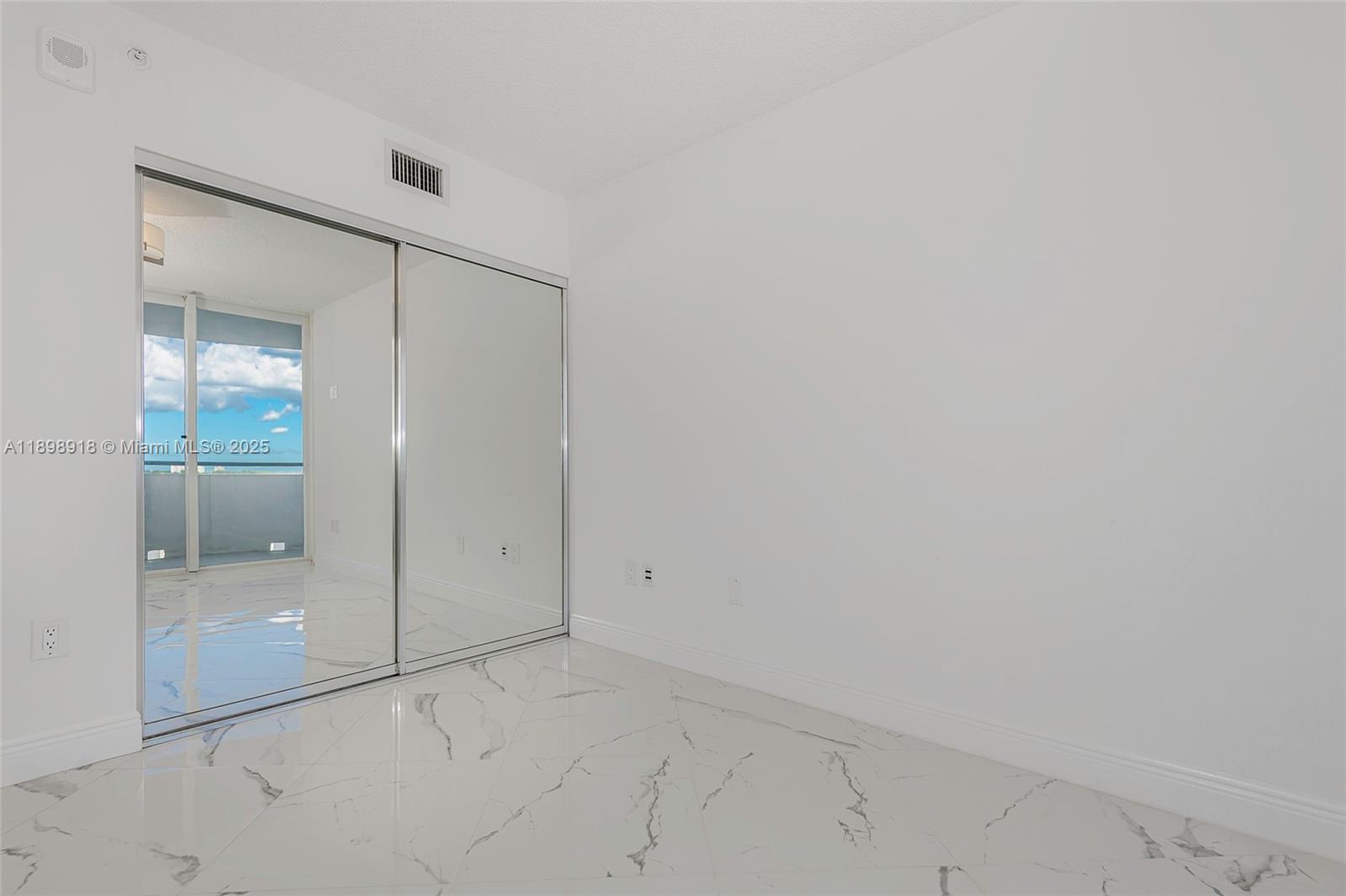 LA GORCE PALACE CONDO - Residential