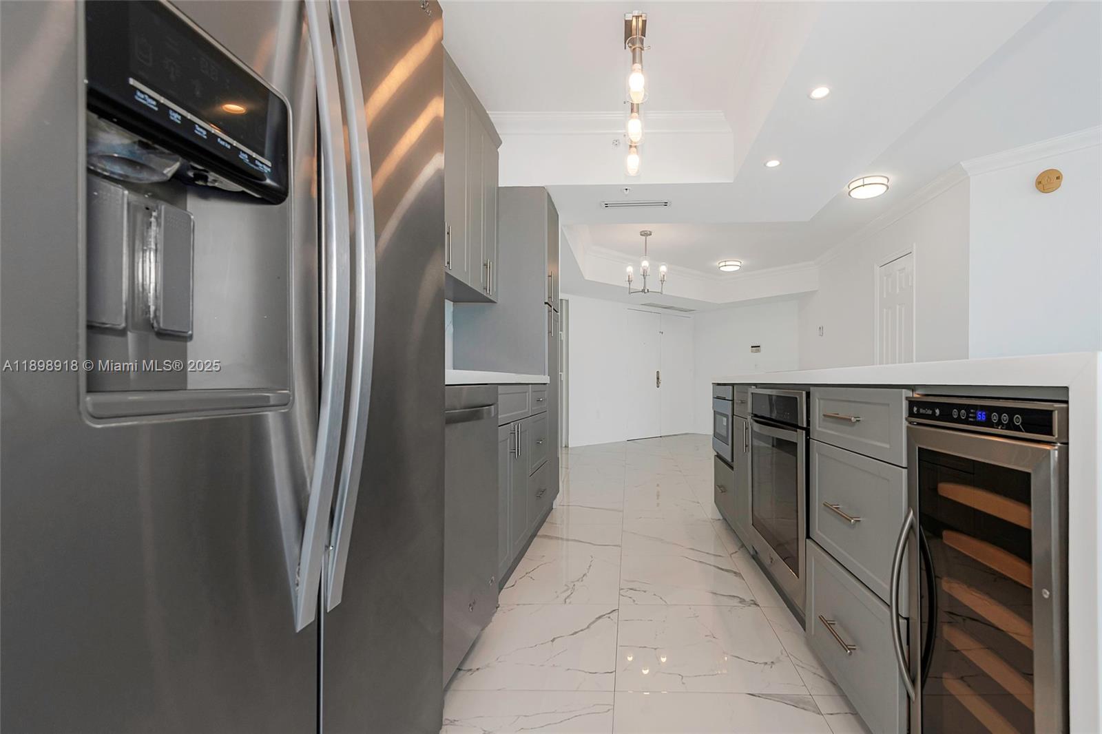 LA GORCE PALACE CONDO - Residential