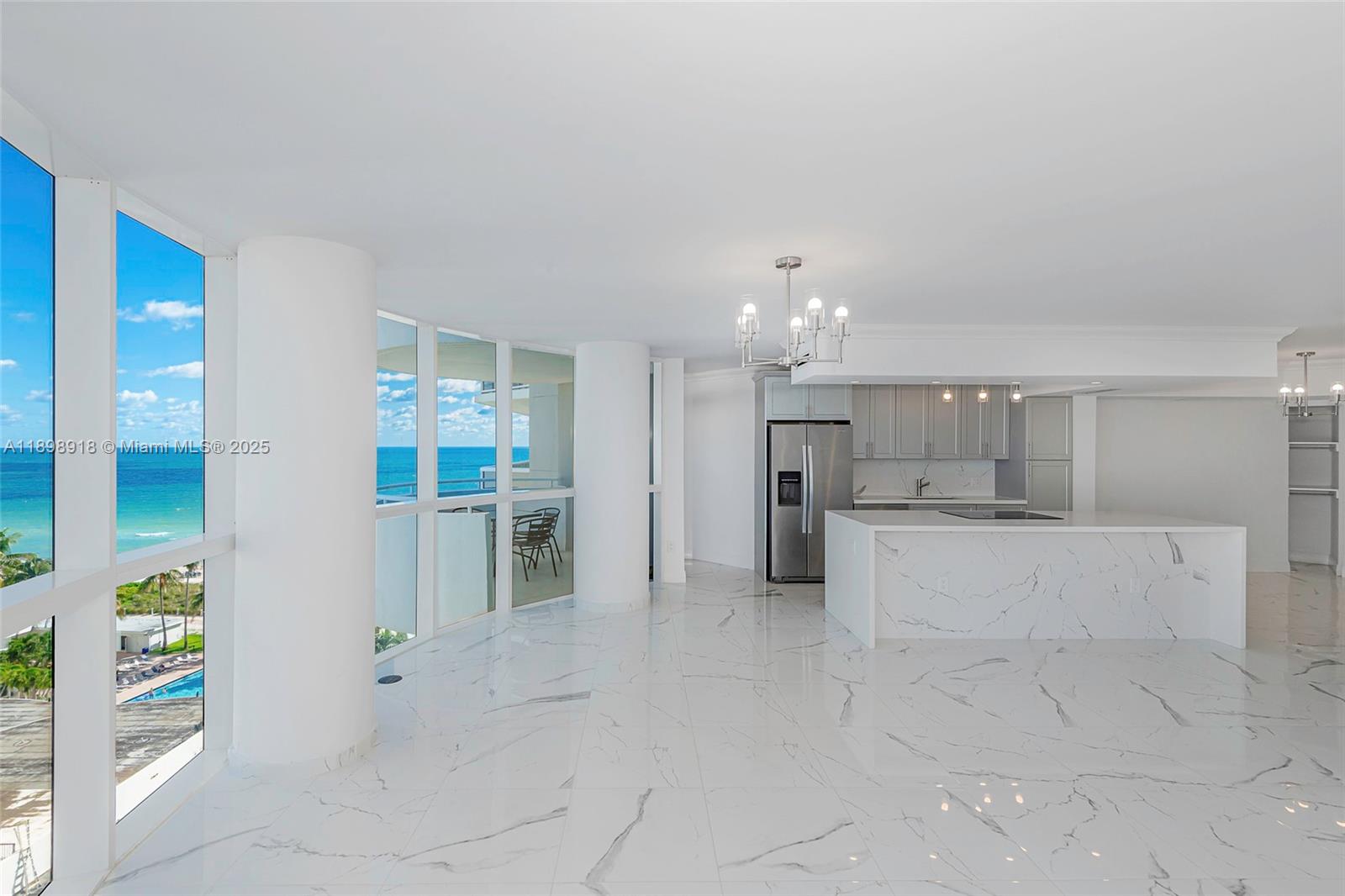 LA GORCE PALACE CONDO - Residential