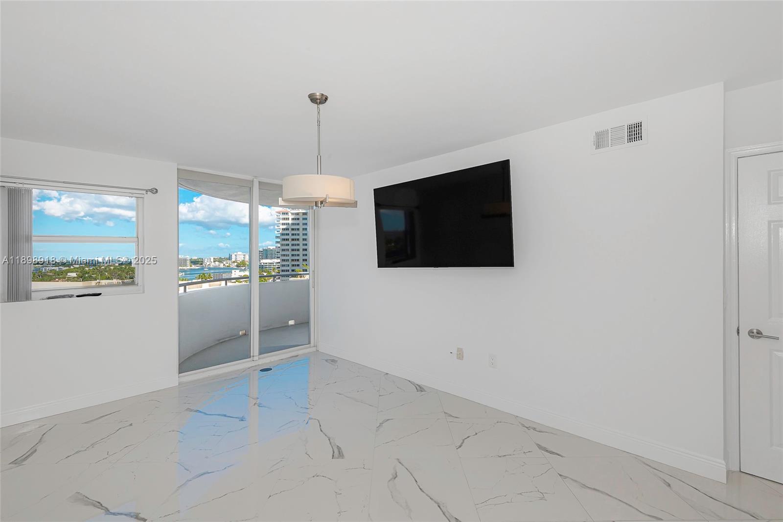 LA GORCE PALACE CONDO - Residential