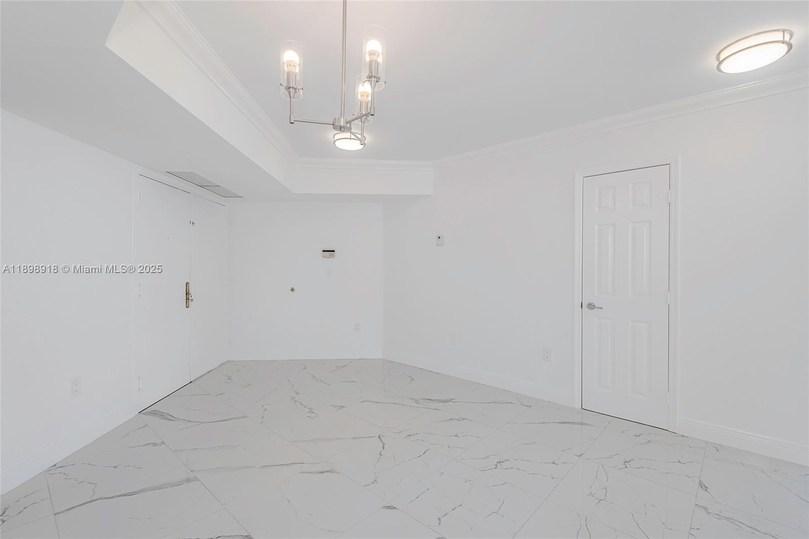 LA GORCE PALACE CONDO - Residential