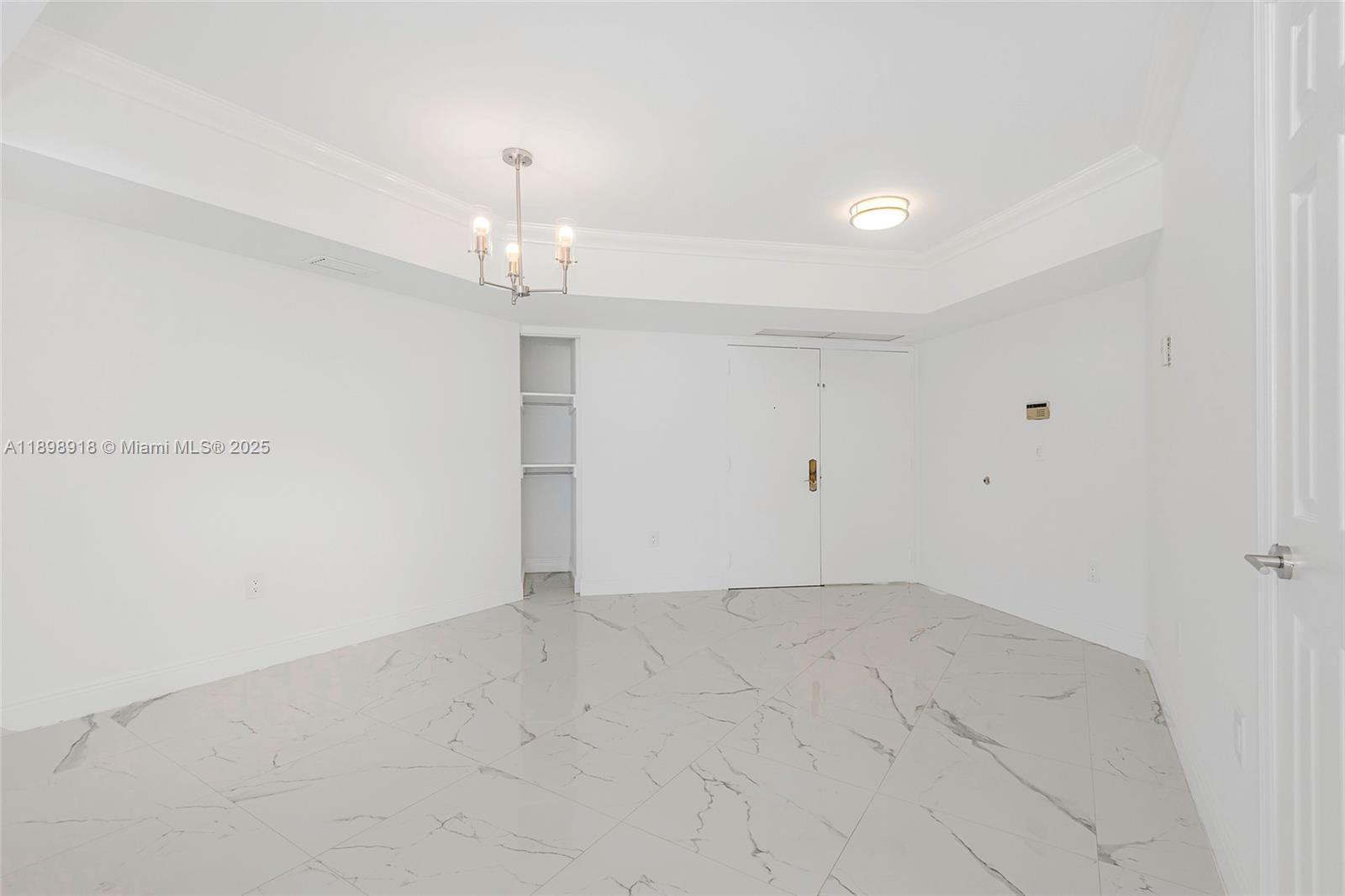 LA GORCE PALACE CONDO - Residential