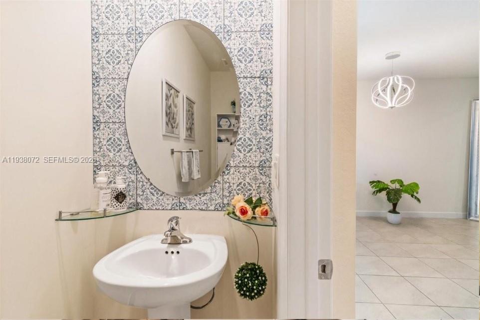 AQUABELLA NORTH - Residential