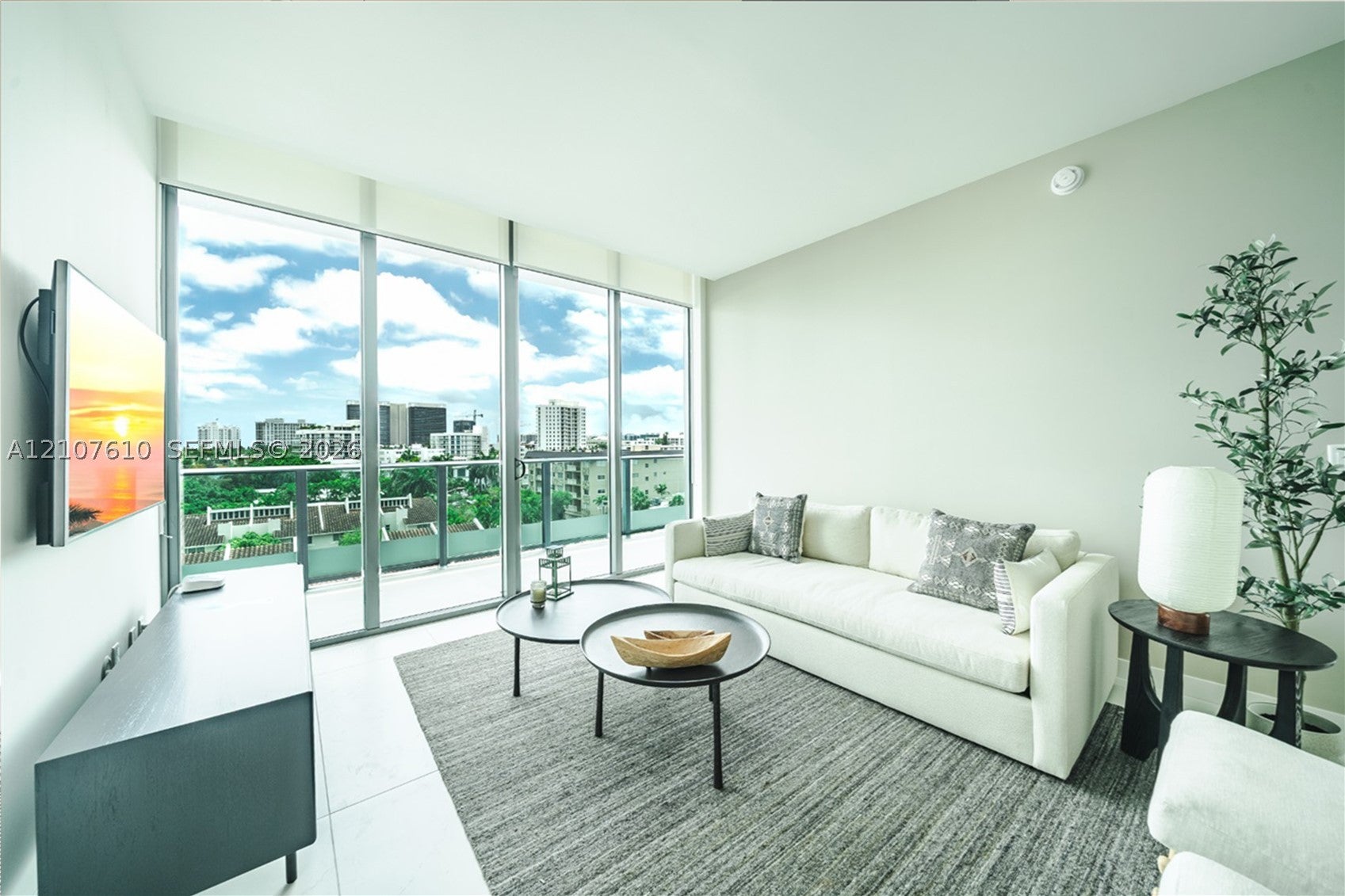 9901 W Bay Harbor Dr 705