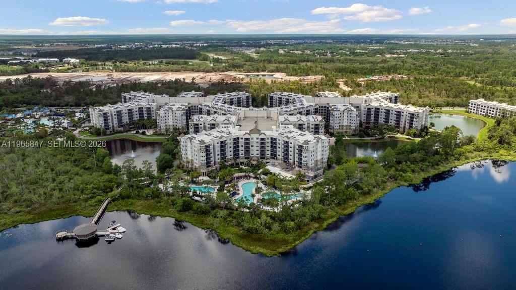 THE GROVE RESORT - Residential