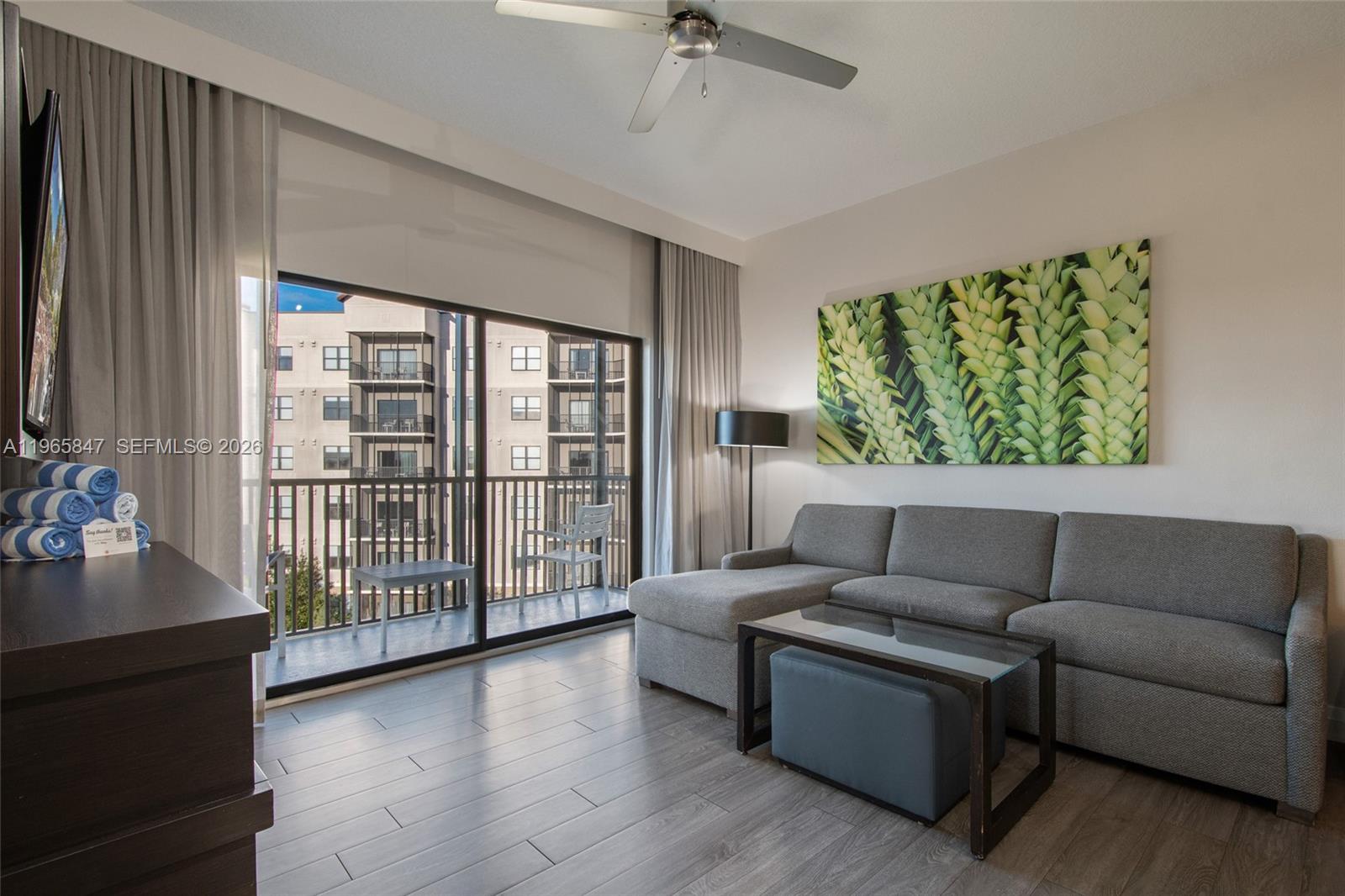 THE GROVE RESORT - Residential