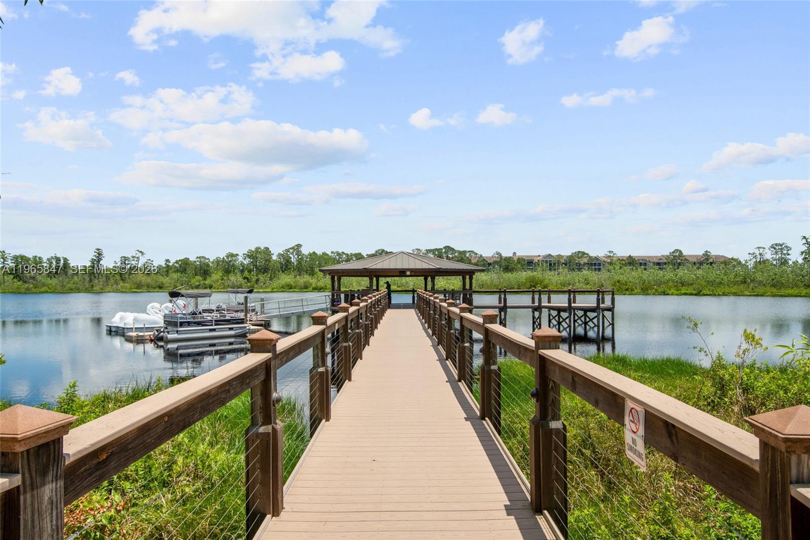 THE GROVE RESORT - Residential