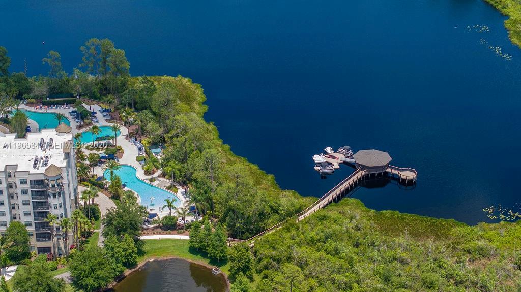 THE GROVE RESORT - Residential