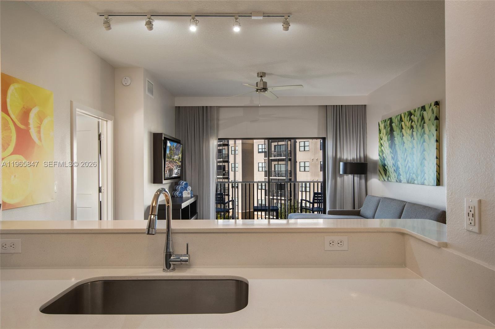 THE GROVE RESORT - Residential