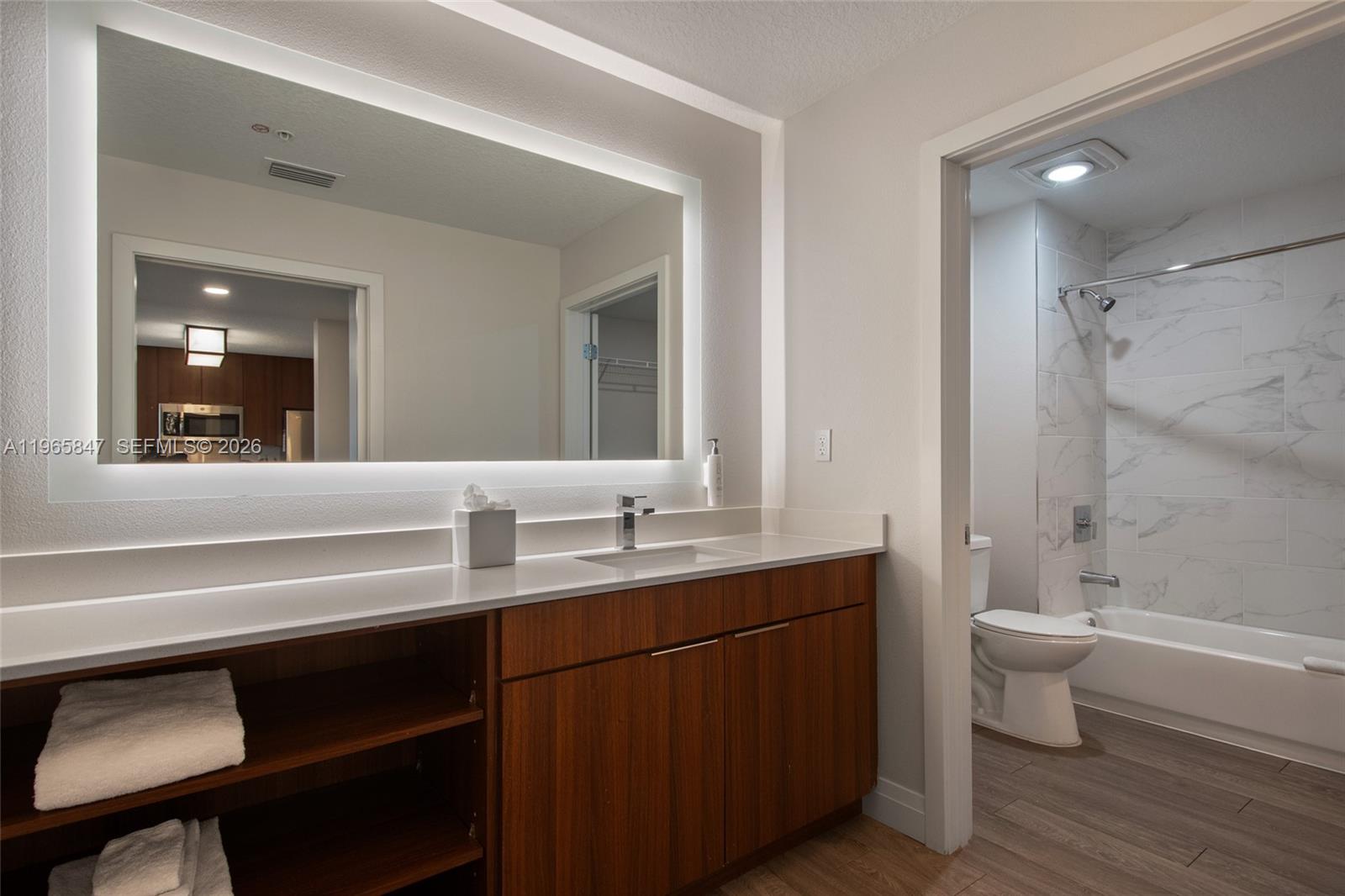 THE GROVE RESORT - Residential