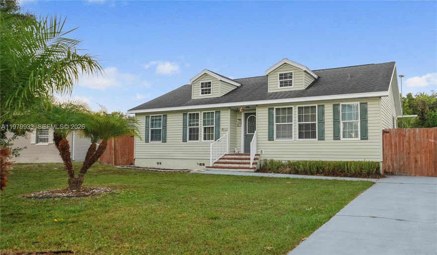 MOTIVATED SELLER! Nestled between lakes and lush greenery is this beautiful cottage like home in sought after Sebring, FL. A Peaceful, clean, and dog-friendly neighborhood popular with families and retirees. The 3 bedroom/2 bath charming property has a large front and back yard, along with a large deck and space for a pool. New roof installed in 2018, Ceramic tile and vinyl wood floors, His and hers (3) walk in closets, large sized bedrooms and open dining and sitting areas, allow for great entertaining. Centrally located near shopping, restaurants, hospitals and multiple golf courses. Don’t miss this great opportunity, call or text for a tour today!