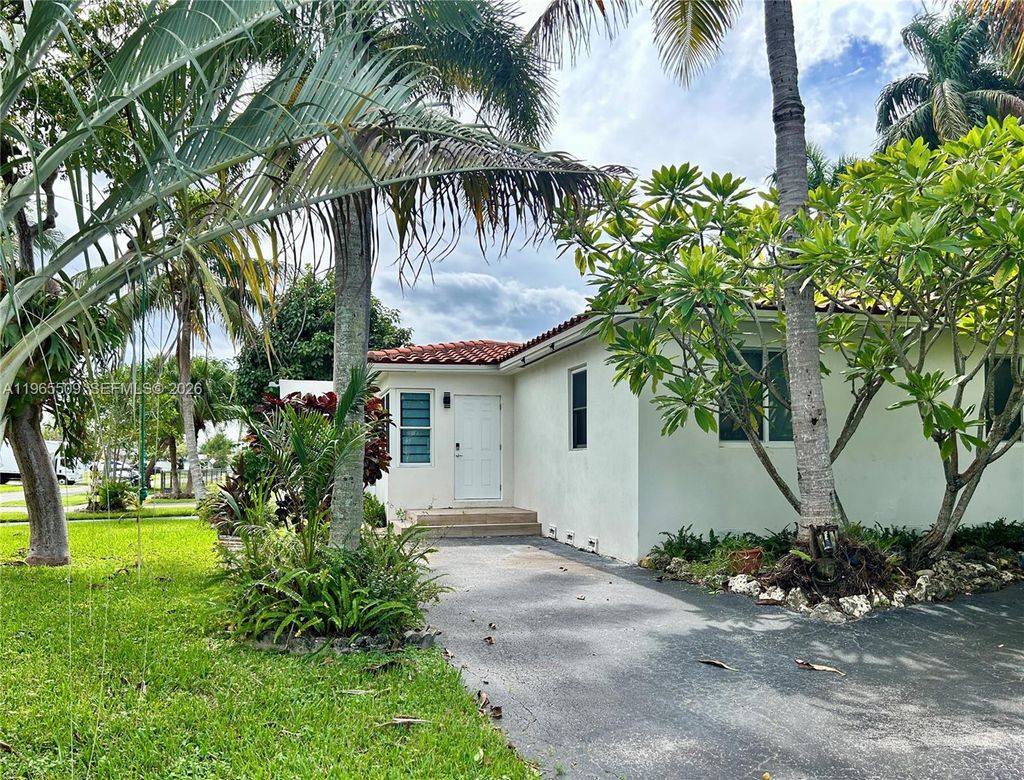Photo of 222 SE 1st St #E, Dania Beach, FL 33004 (MLS # A11965509)