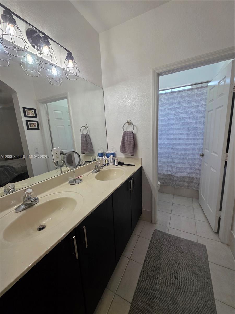 KENDALL BREEZE - Residential