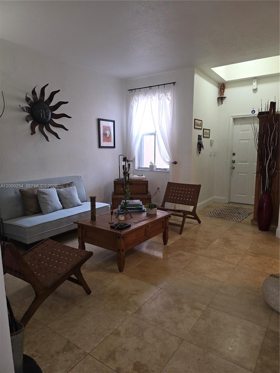 KENDALL BREEZE - Residential
