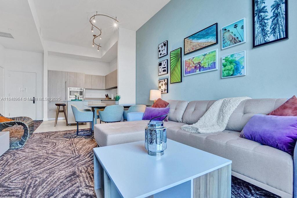 4111 SOUTH OCEAN DRIVE CO - Residential