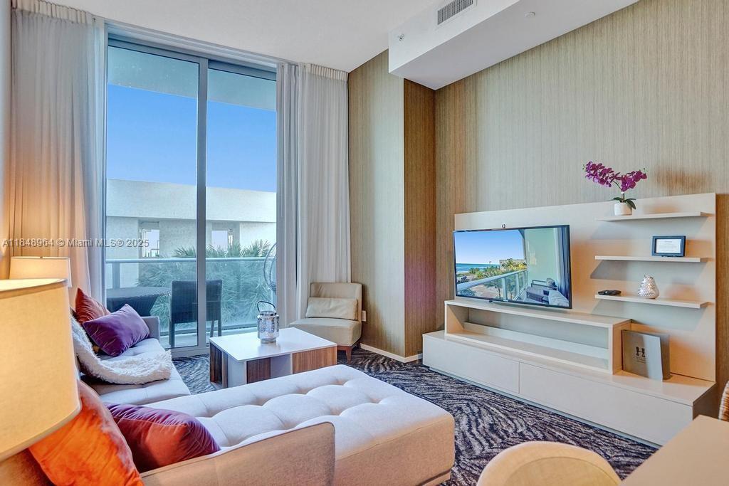 4111 S Ocean Drive 304