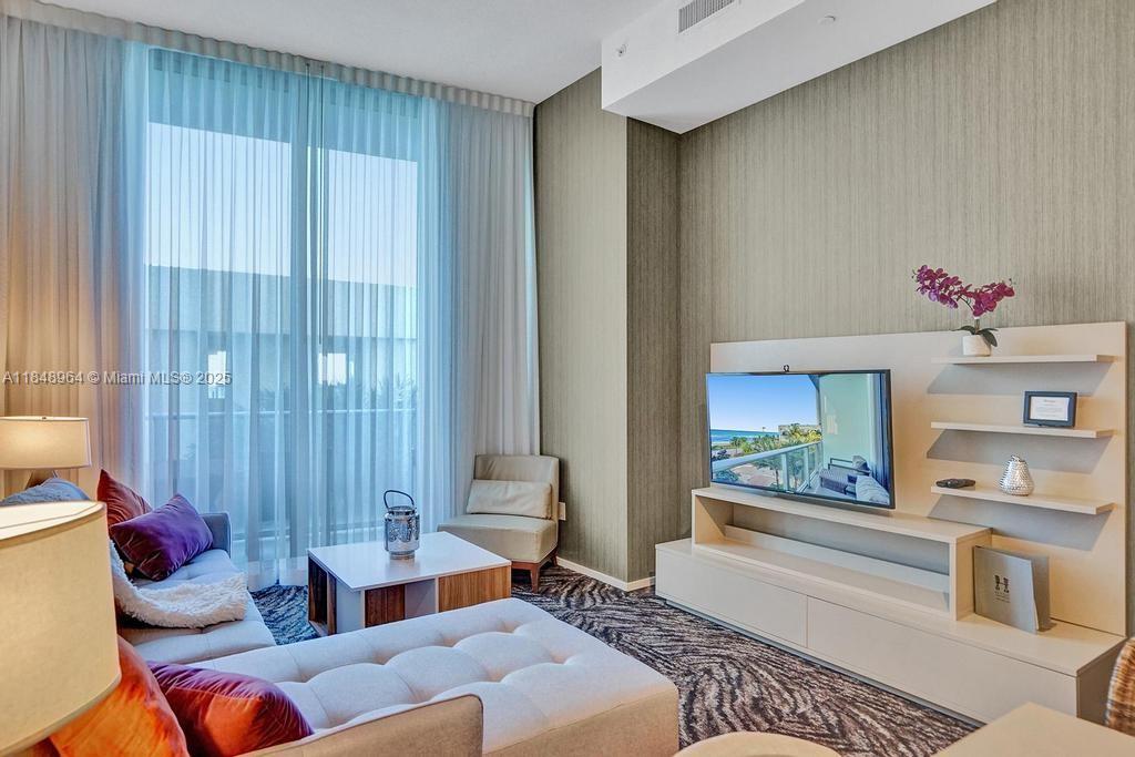 4111 S Ocean Drive 304