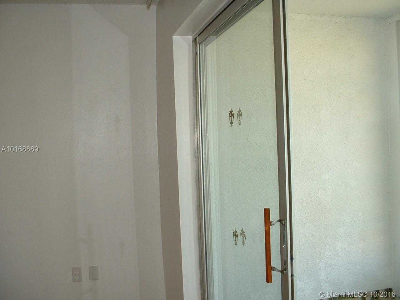 SUNRISE LAKES 37 CONDO - Residential Lease