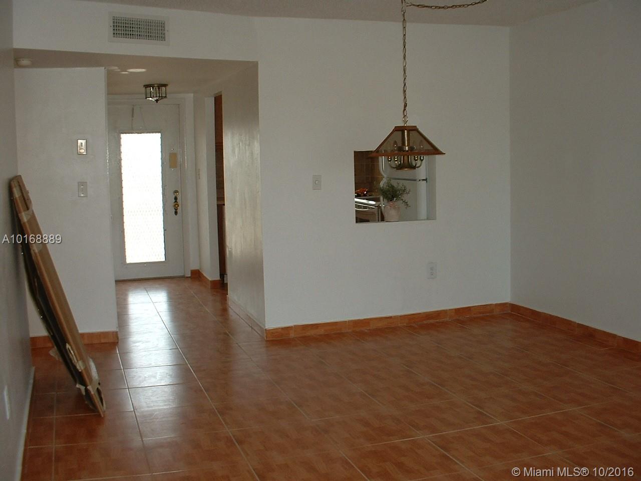 SUNRISE LAKES 37 CONDO - Residential Lease