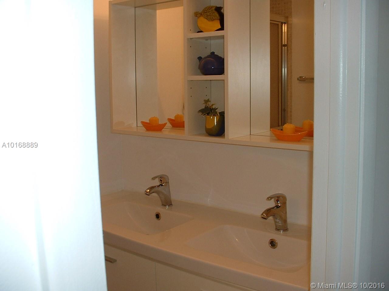 SUNRISE LAKES 37 CONDO - Residential Lease