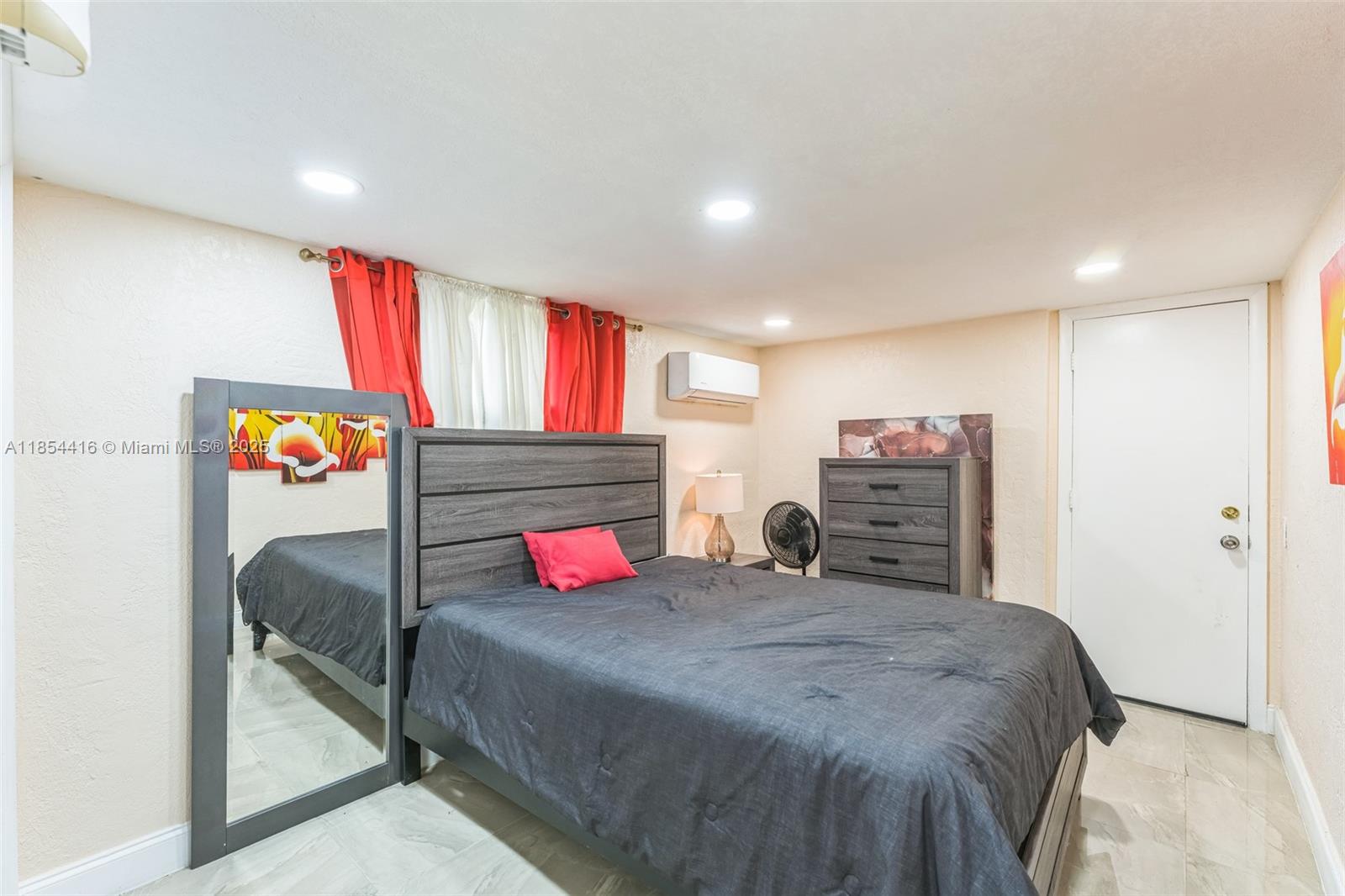 WOODLANDS SEC SEVEN - Residential Lease