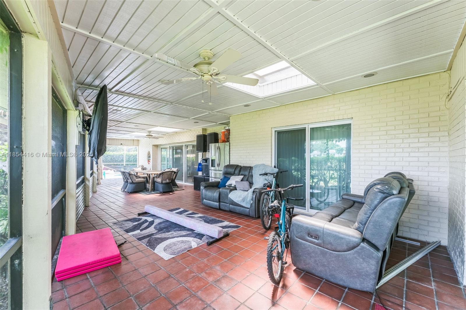 WOODLANDS SEC SEVEN - Residential Lease