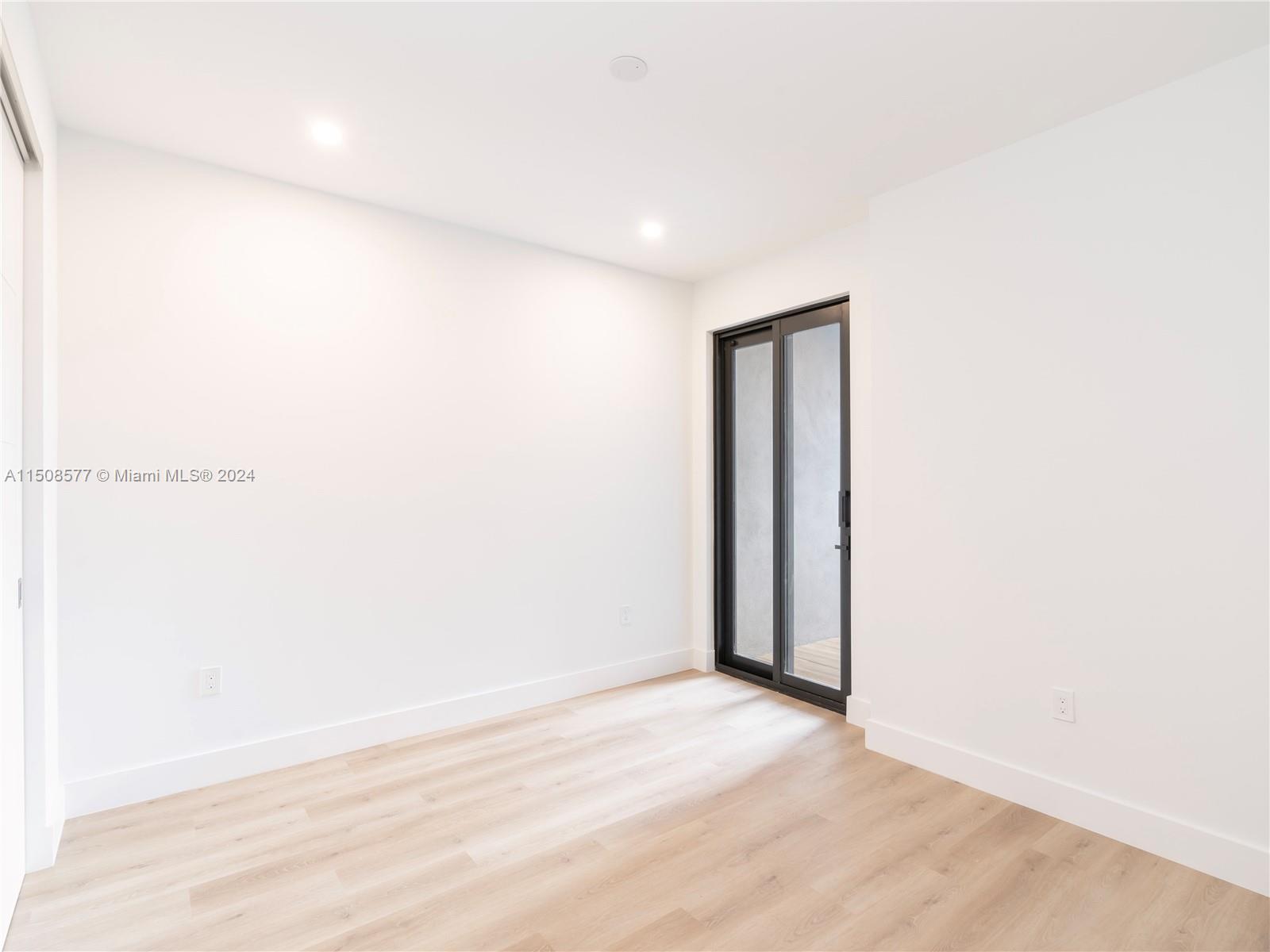 Lake Ridge - Residential Lease