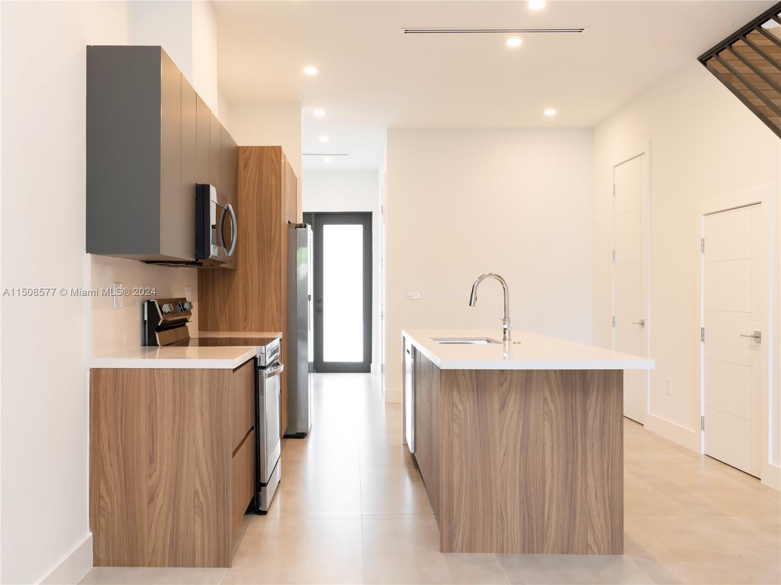 Lake Ridge - Residential Lease