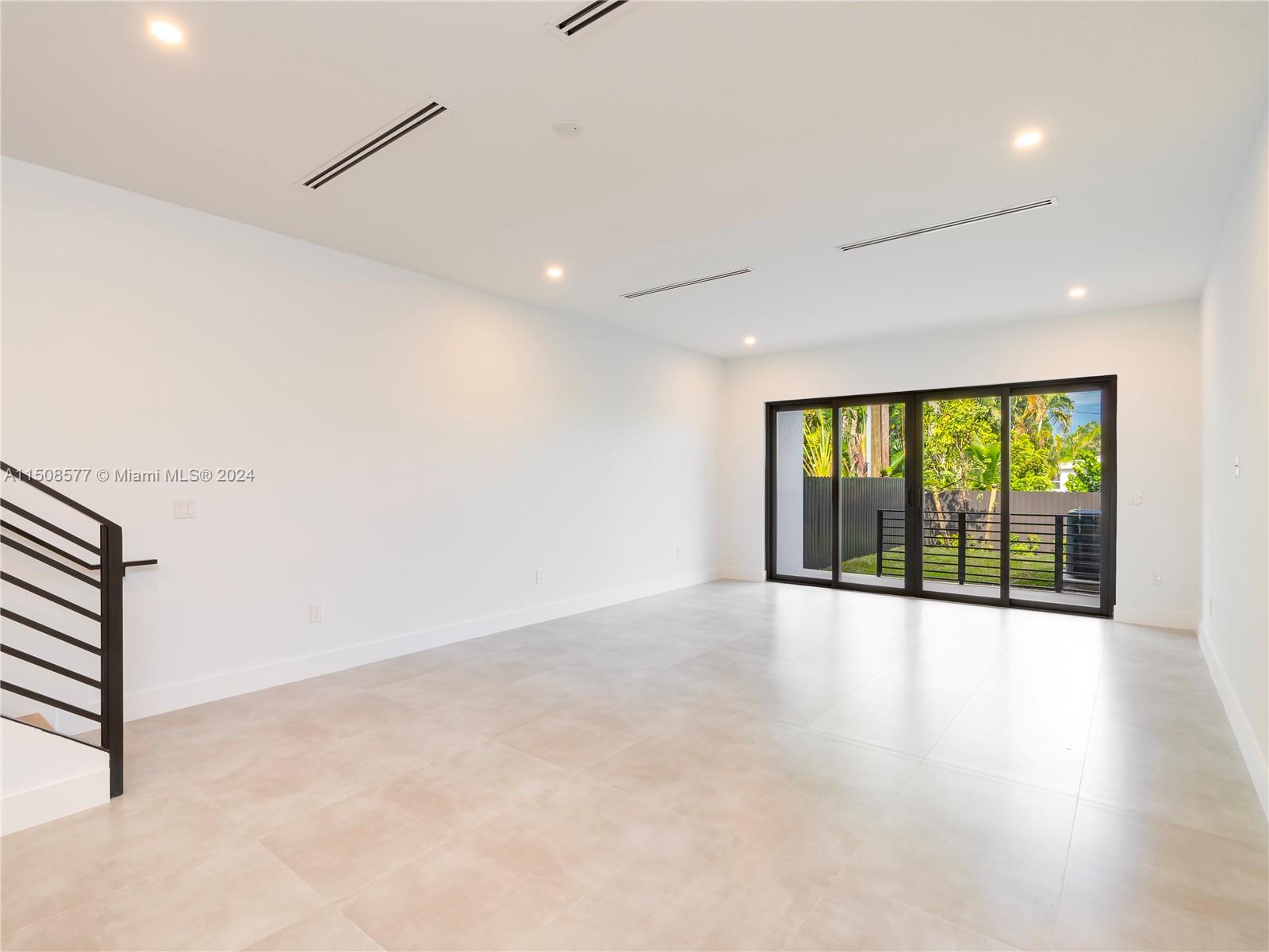Lake Ridge - Residential Lease