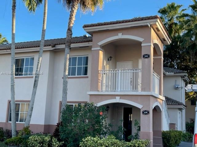 1270 Se 28th Ct 206, Homestead, Miami-Dade County, Florida - 3 Bedrooms  
2 Bathrooms - 
